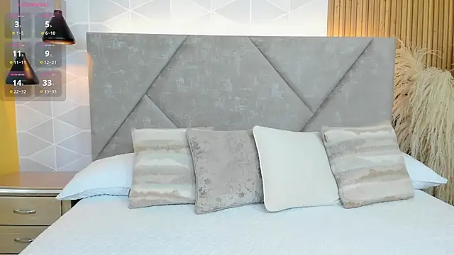 Snapshot of Jade_Whisper chatting on 12, 10, 2025 Jade Whisper online show from 12, 10, 2025