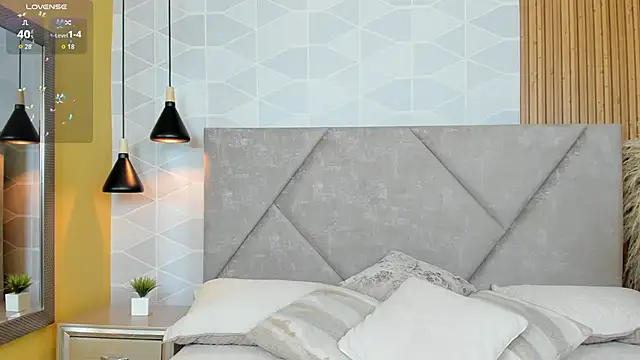 Snapshot of Jade_Whisper chatting on 22, 10, 2025 Jade Whisper online show from 22, 10, 2025