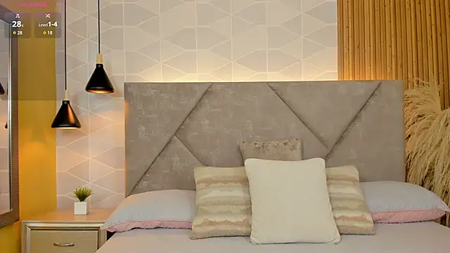 Snapshot of Jade_Whisper chatting on 18, 10, 2025 Jade Whisper online show from 18, 10, 2025