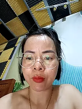 Snapshot of Tyno_o chatting on 18, 9, 2025 Tyno o online show from 18, 9, 2025