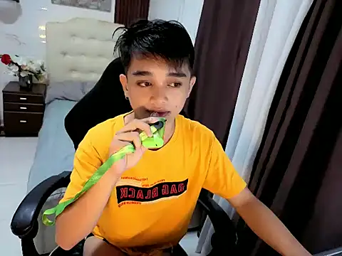 Snapshot of sexysam14 chatting on 28, 10, 2025 sexysam14 online show from 28, 10, 2025