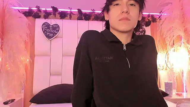 Daphne And Roger online show from 31, 3, 2026