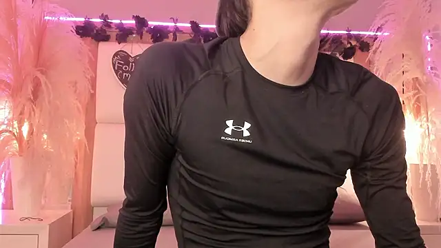 Daphne And Roger online show from 11, 3, 2026