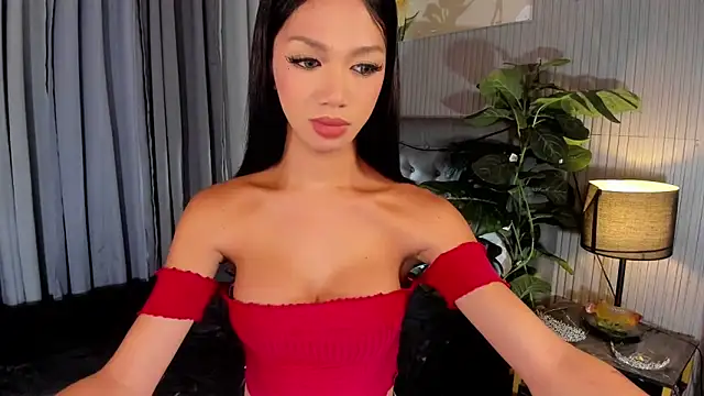 HugeCocoCock online show from 17, 6, 2026