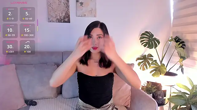 Estrer collins online show from 11, 3, 2026