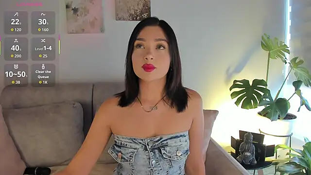 Snapshot of Estrer_collins chatting on 19, 10, 2025 Estrer collins online show from 19, 10, 2025
