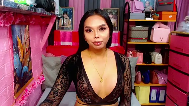 MoniqueCeleste online show from 2, 10, 2025