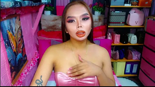 MoniqueCeleste online show from 8, 10, 2025