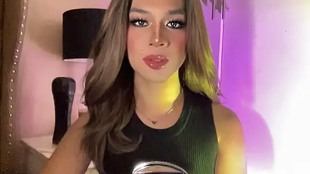 Snapshot of solana_imani chatting on 22, 11, 2025 solana imani online show from 22, 11, 2025