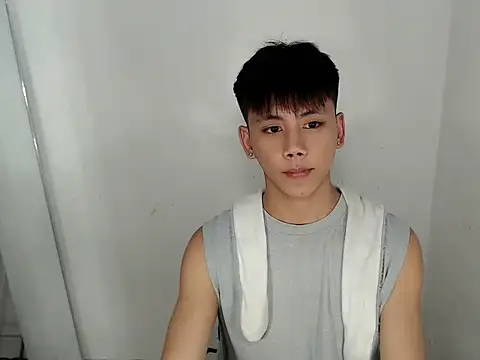 Snapshot of ynotyu chatting on 6, 6, 2026 ynotyu online show from 6, 6, 2026