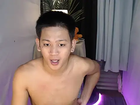 Snapshot of not_forkids chatting on 10, 9, 2025 not forkids online show from 10, 9, 2025