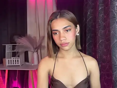 Lovelynikki03 online show from 25, 10, 2025