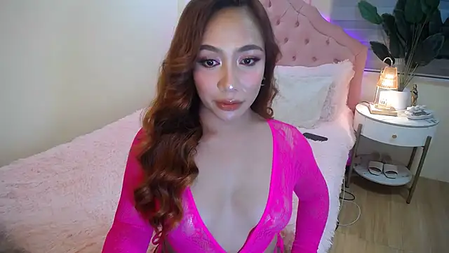 ur seductivelaura online show from 14, 10, 2025