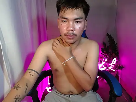 urguy carlxx online show from 17, 1, 2026