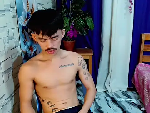 Snapshot of urhunky_boy chatting on 23, 7, 2026 urhunky boy online show from 23, 7, 2026
