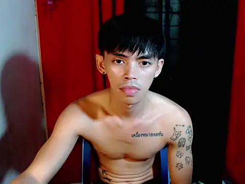 Snapshot of urhunky_boy chatting on 13, 5, 2026 urhunky boy online show from 13, 5, 2026