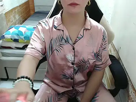 Sweet sammie04 online show from 7, 1, 2026