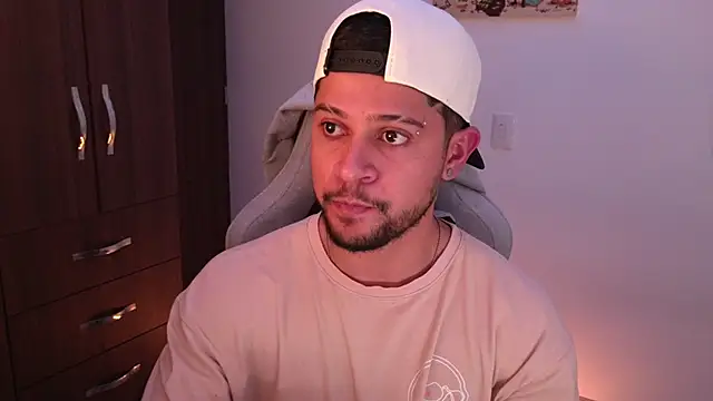 domsantiago  online show from 3, 3, 2026