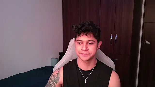 domsantiago  online show from 12, 10, 2025