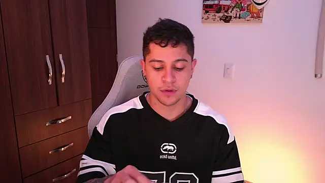 domsantiago  online show from 25, 10, 2025