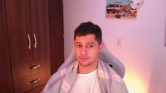 domsantiago  online show from 30, 10, 2025