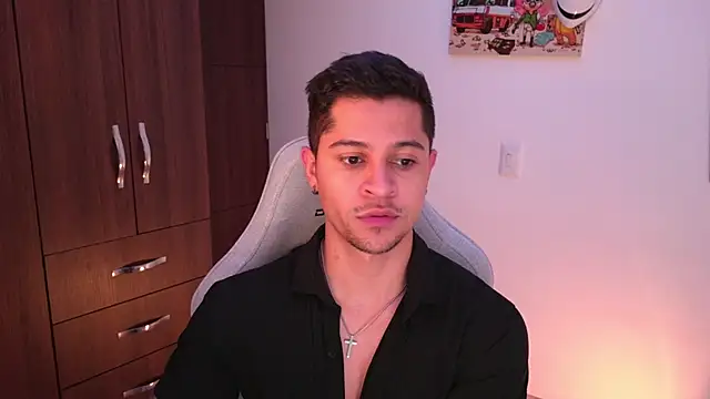 domsantiago  online show from 2, 11, 2025