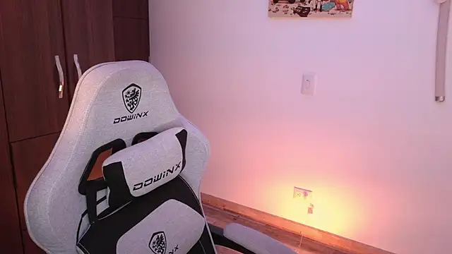 domsantiago  online show from 3, 2, 2026