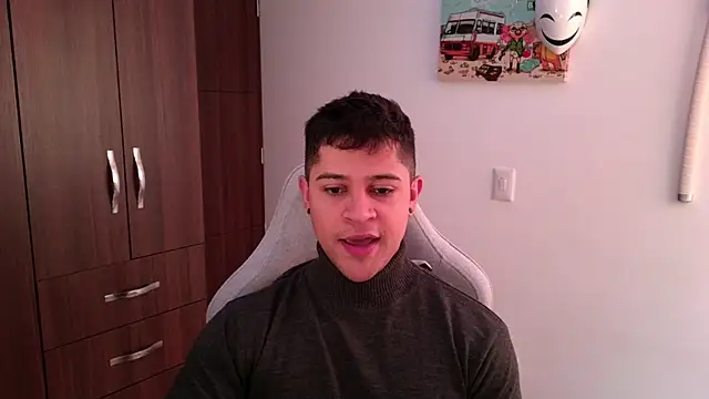 domsantiago  online show from 20, 10, 2025