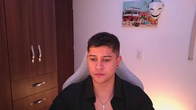 domsantiago  online show from 20, 10, 2025