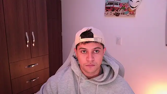 domsantiago  online show from 9, 11, 2025