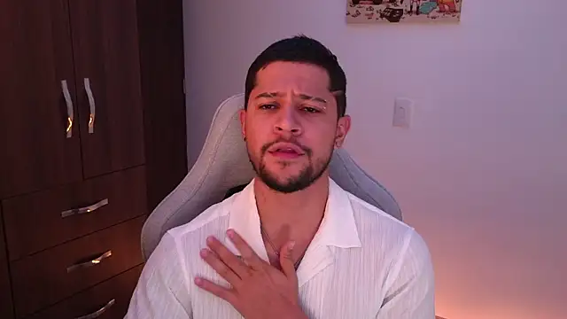 domsantiago  online show from 6, 3, 2026