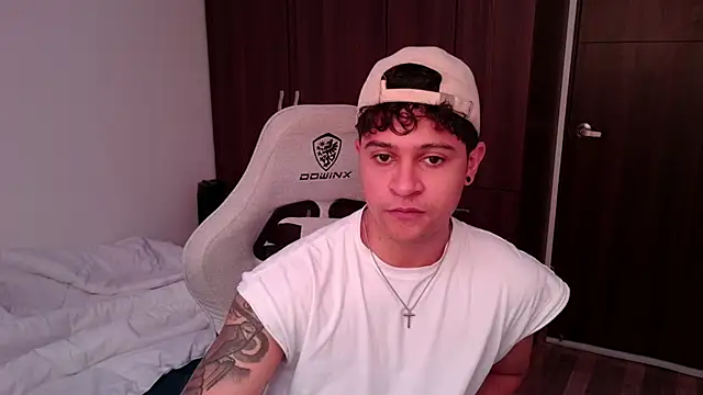 domsantiago  online show from 21, 9, 2025