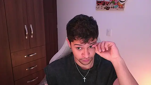 domsantiago  online show from 19, 11, 2025