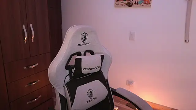 domsantiago  online show from 15, 2, 2026