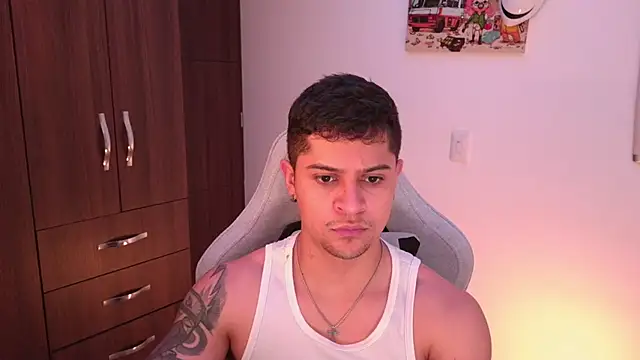 domsantiago  online show from 28, 10, 2025