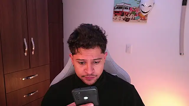 domsantiago  online show from 15, 12, 2025