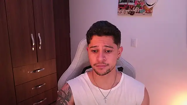 domsantiago  online show from 1, 12, 2025