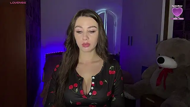 SweetCherry N online show from 11, 9, 2025