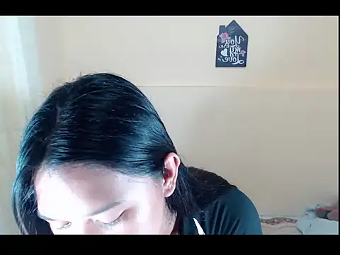 Snapshot of liannexfuckdoll chatting on 5, 5, 2026 liannexfuckdoll online show from 5, 5, 2026