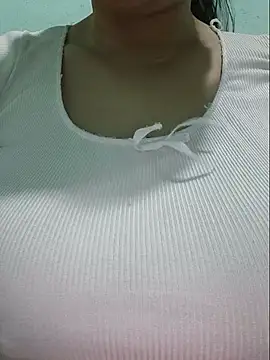 Shiny Babe online show from 27, 5, 2026