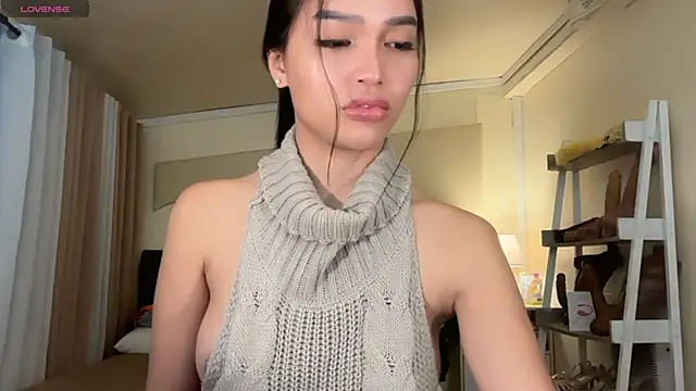 Snapshot of _agatha143_ chatting on 21, 5, 2026 agatha143 online show from 21, 5, 2026