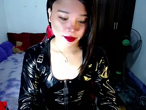 Snapshot of Urassiansweetcummer chatting on 30, 6, 2026 Urassiansweetcummer online show from 30, 6, 2026