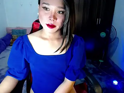 Urassiansweetcummer online show from 30, 5, 2026