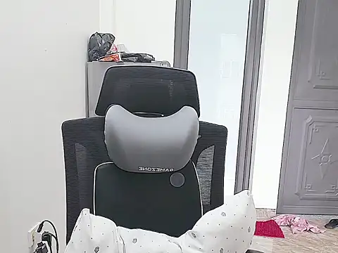 Shulee21 online show from 8, 10, 2025