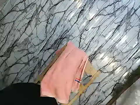 queen staceyy online show from 14, 4, 2026