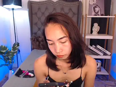 Sweet kittyxx online show from 26, 11, 2025