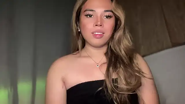 Snapshot of goddessofalltime chatting on 2, 12, 2025 goddessofalltime online show from 2, 12, 2025