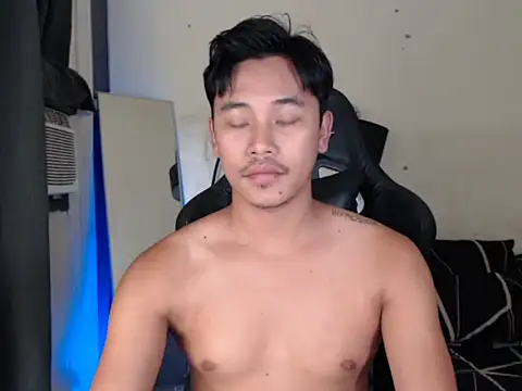 Snapshot of alexsuckable01 chatting on 11, 10, 2025 alexsuckable01 online show from 11, 10, 2025