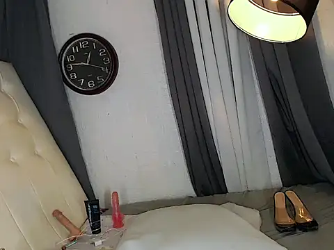 Foxxy Barbie online show from 16, 5, 2026