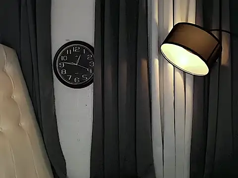 Foxxy Barbie online show from 20, 4, 2026